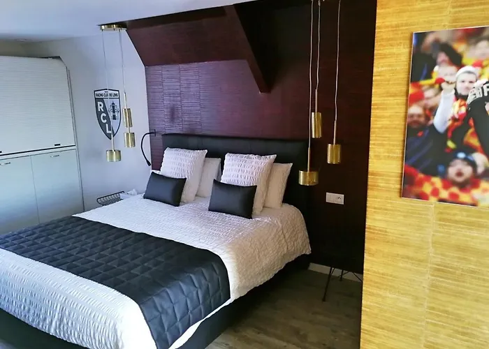 Design By Les Bethunoises Apartment *